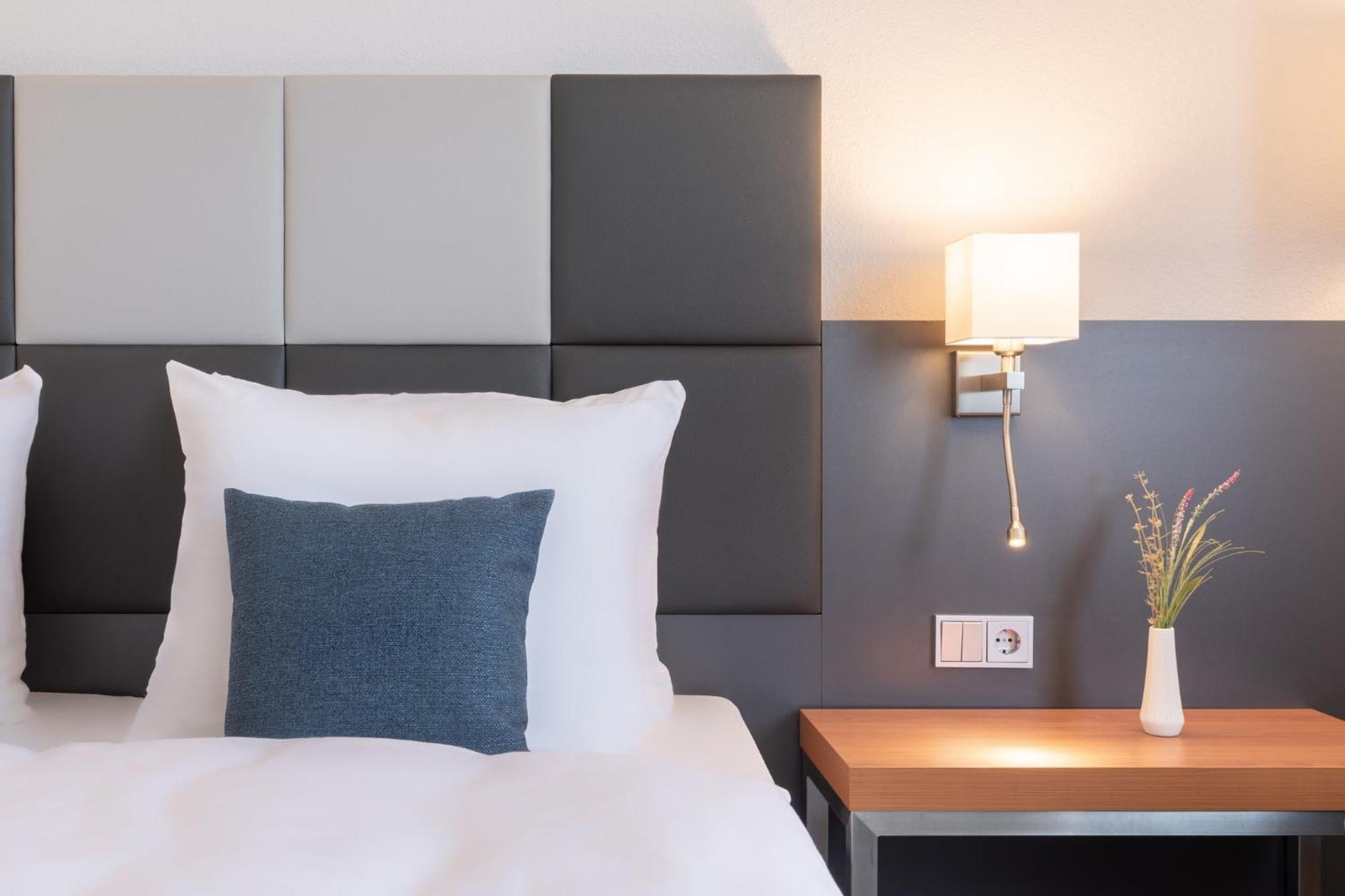 Garner Hotel Ruesselsheim By Ihg Экстерьер фото