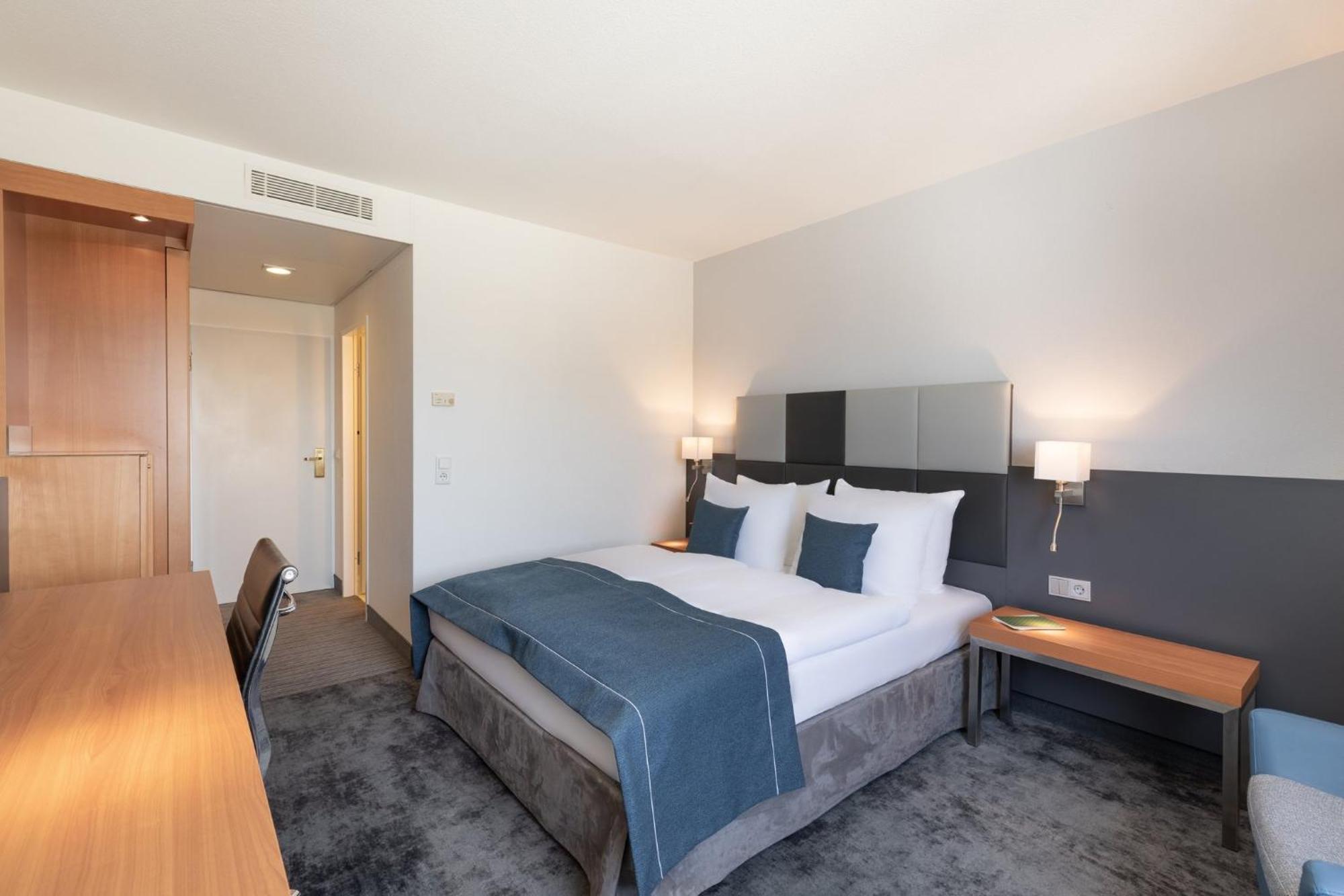 Garner Hotel Ruesselsheim By Ihg Экстерьер фото
