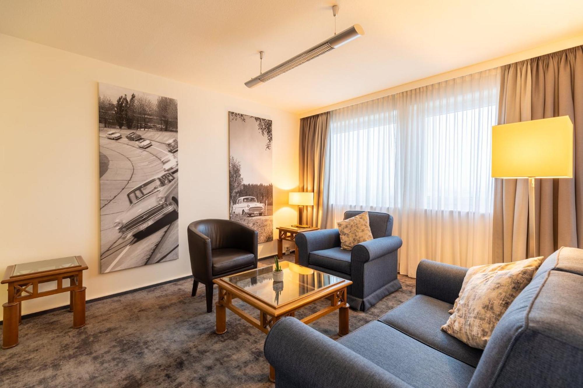 Garner Hotel Ruesselsheim By Ihg Экстерьер фото